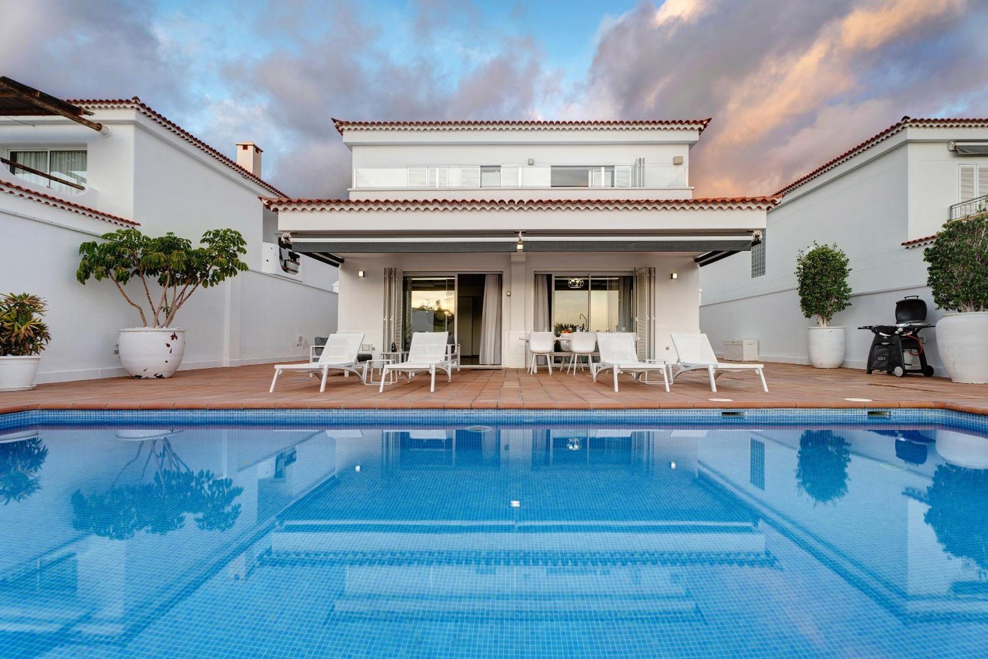 Espectacular Villa Aurora By Paramount Holidays Puerto de Santiago  Exterior foto