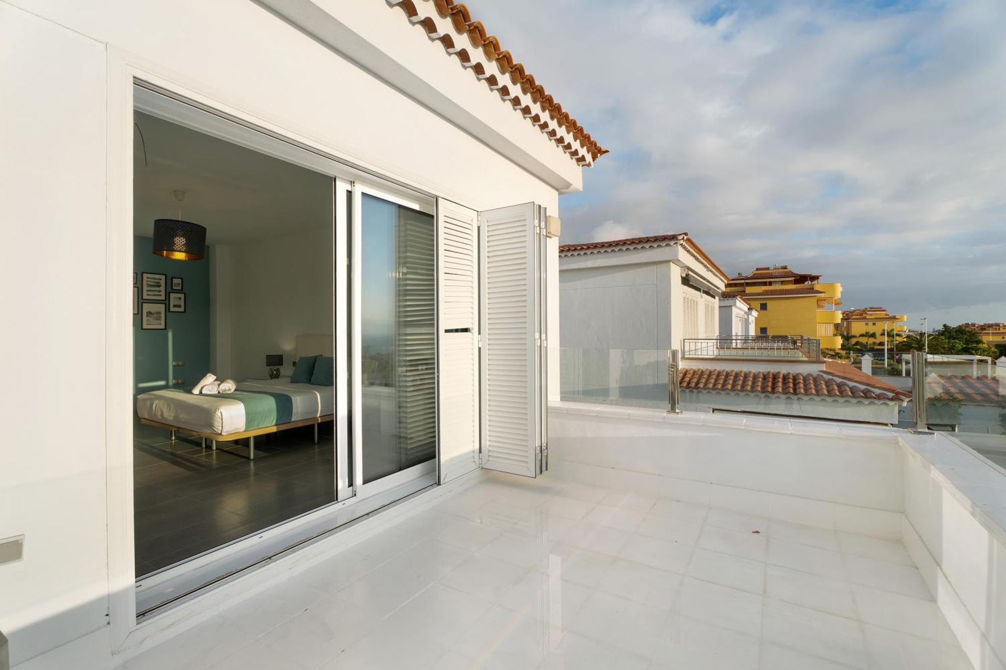 Espectacular Villa Aurora By Paramount Holidays Puerto de Santiago  Exterior foto